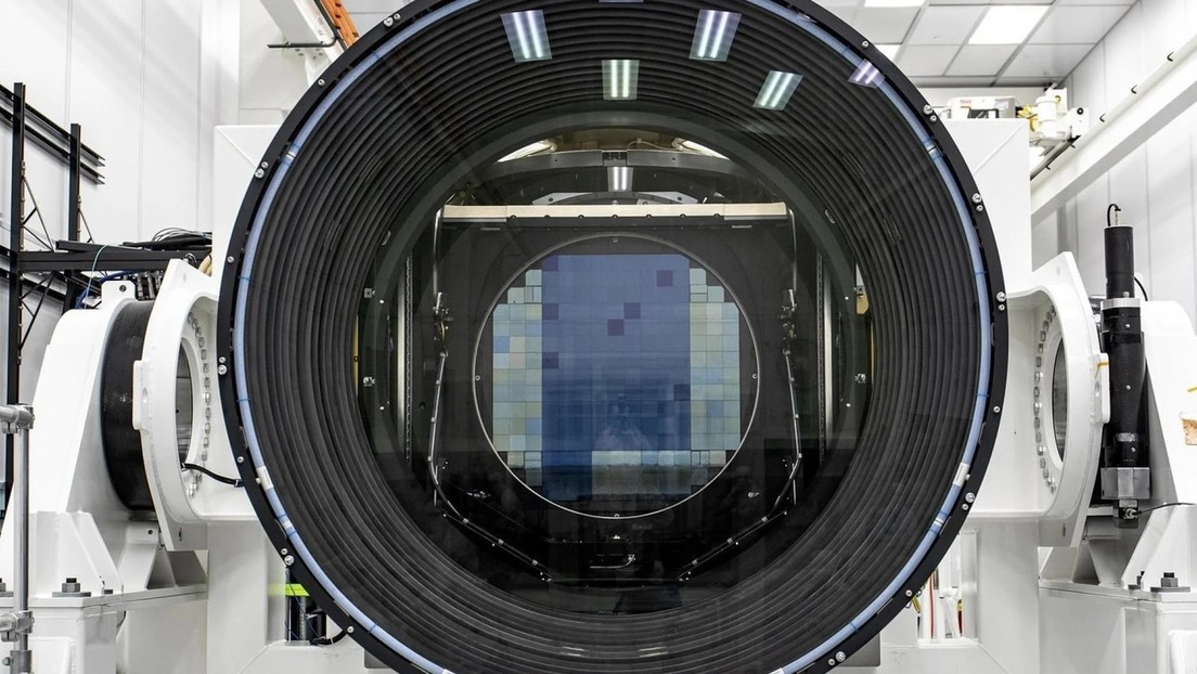 largest digital camera ever built (+ Photos)