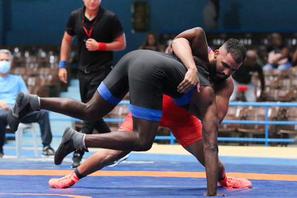 Cuba with three medals at the opening of Pan American Wrestling