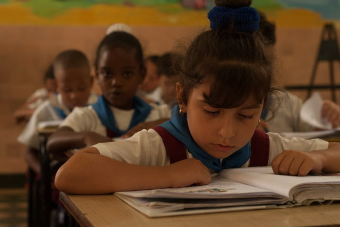 Examinan en Cuba retos de próximo curso escolar