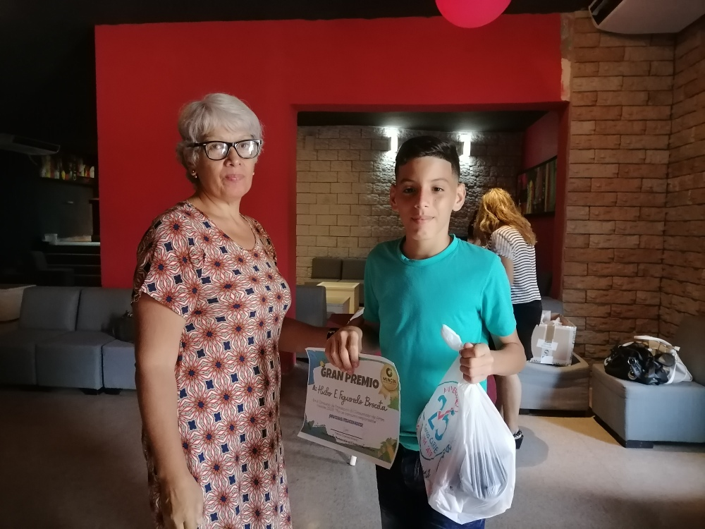 Student from Camagüey wins National Consumer Protection Competition