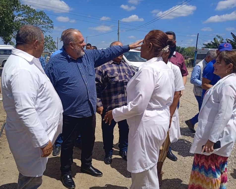  Manuel Marrero Cruz chequea en Camagüey objetivos socioeconómicos (+ Fotos)