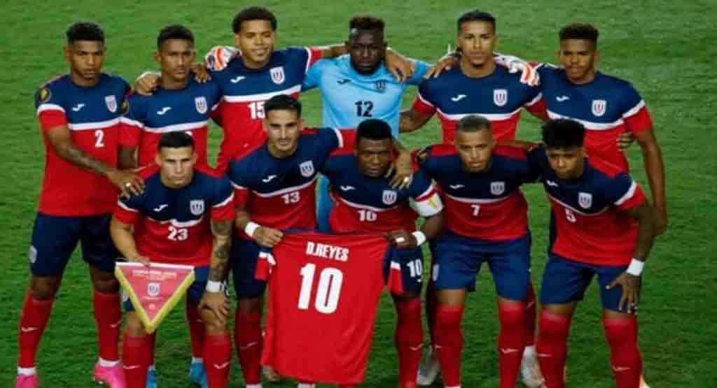 Des footballeurs cubains arrivent à Volgograd pour un match amical