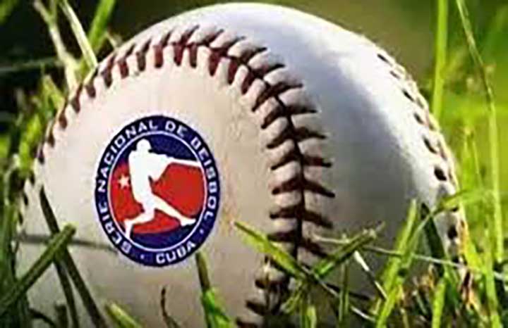 Siguen en juego las semifinales del béisbol cubano