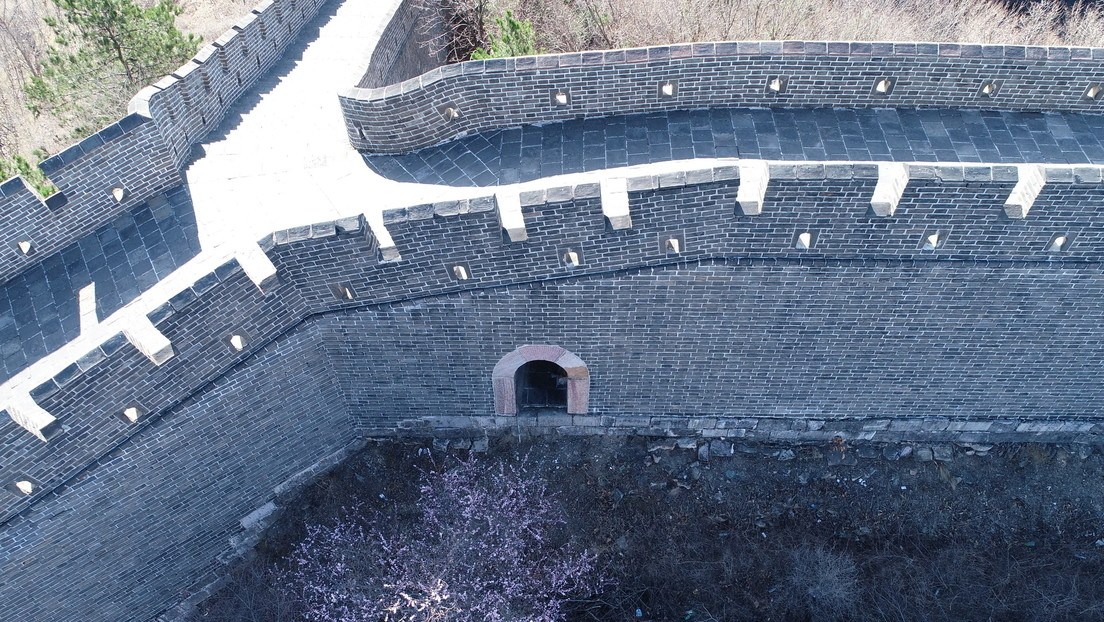 More than a hundred secret gates in The Great Wall