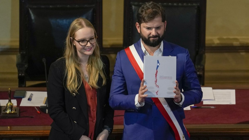 Gabriel Boric officialise le référendum sur le projet de Constitution le 17 décembre