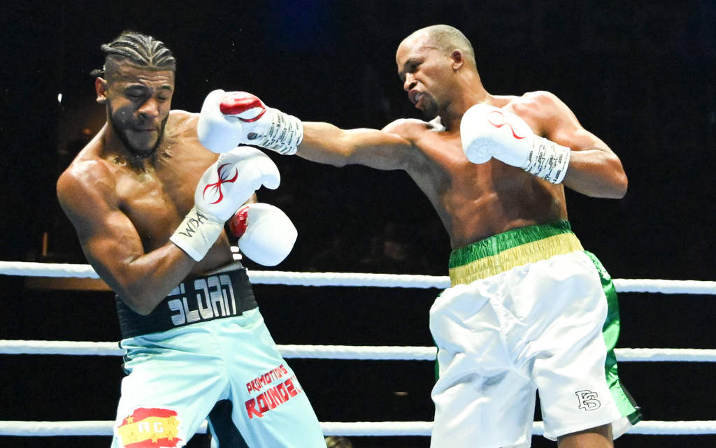Cuba púgiles foráneos para Noche cubana de boxeo