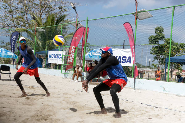   Cuban pairs win at the start of the Beach Volleyball Circuit 
