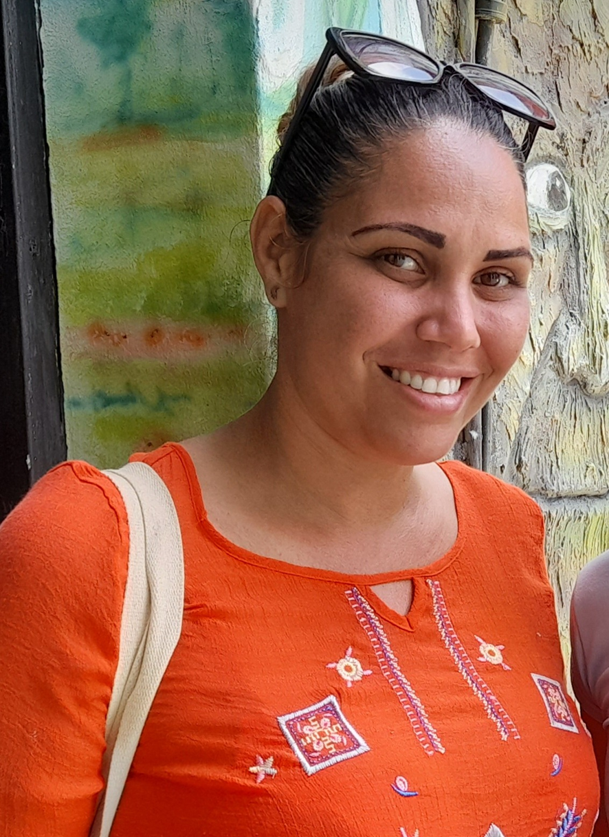 Aylin Calderín, enseignant et vivant les arts (+ Photos)