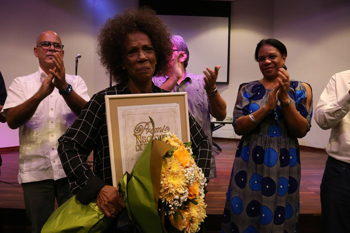 Recibió Natasha Díaz Premio Nacional de Televisión