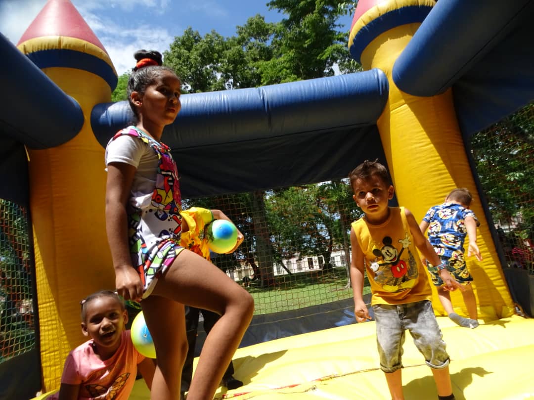 Summer faces at the Casino Campestre