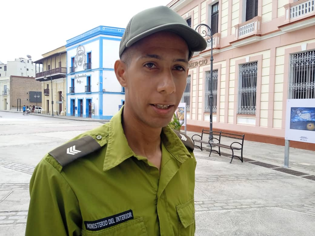 Capitaine Yeisel López Armenteros: l'engagement et les rêves d'un jeune de Camagüey (+ Photo) 