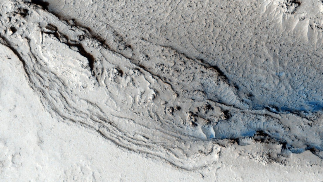 An area of volcanic activity as large as the United States is detected on Mars.