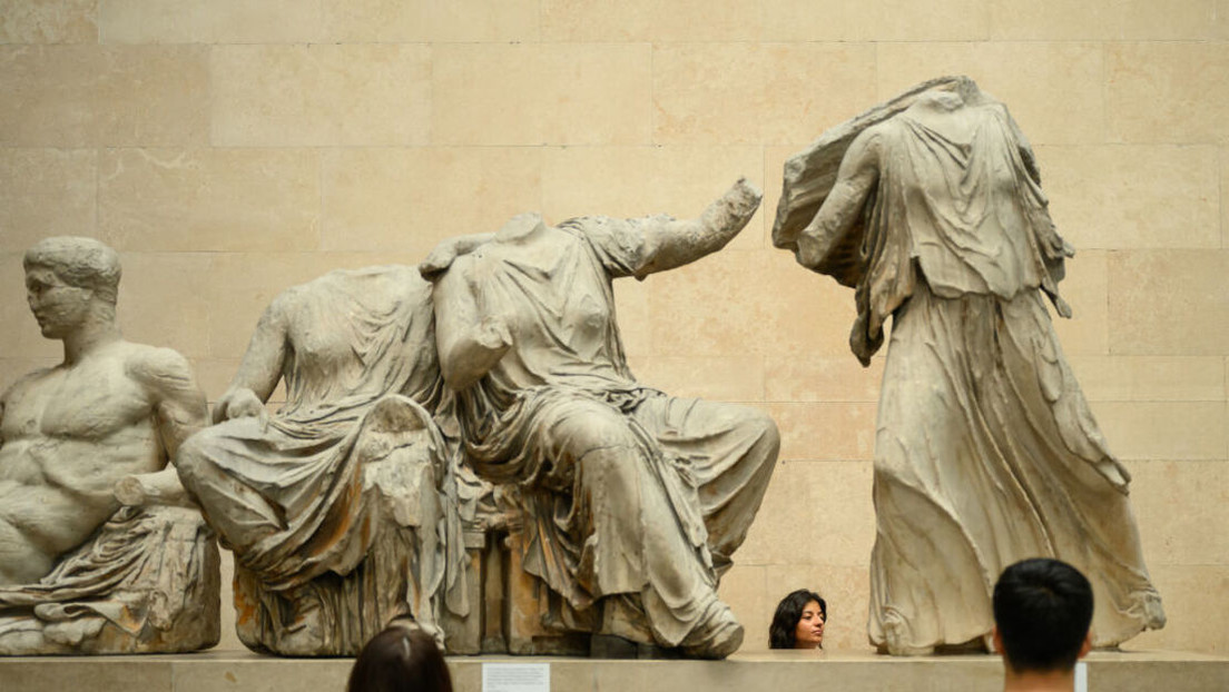 Greece demands return of Parthenon marbles from UK