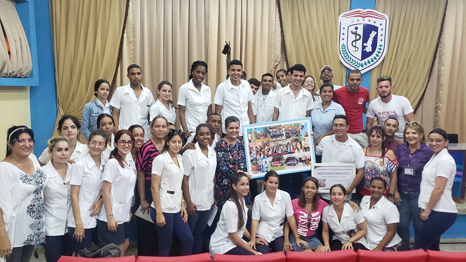 Distinguen trayectoria de dirigente estudiantil en Universidad de Ciencias Médicas de Camagüey  (+ Fotos y post)