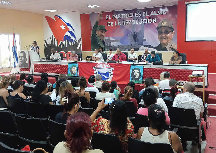 La economía, frente clave para el movimiento sindical camagüeyano (+ Fotos y Post)