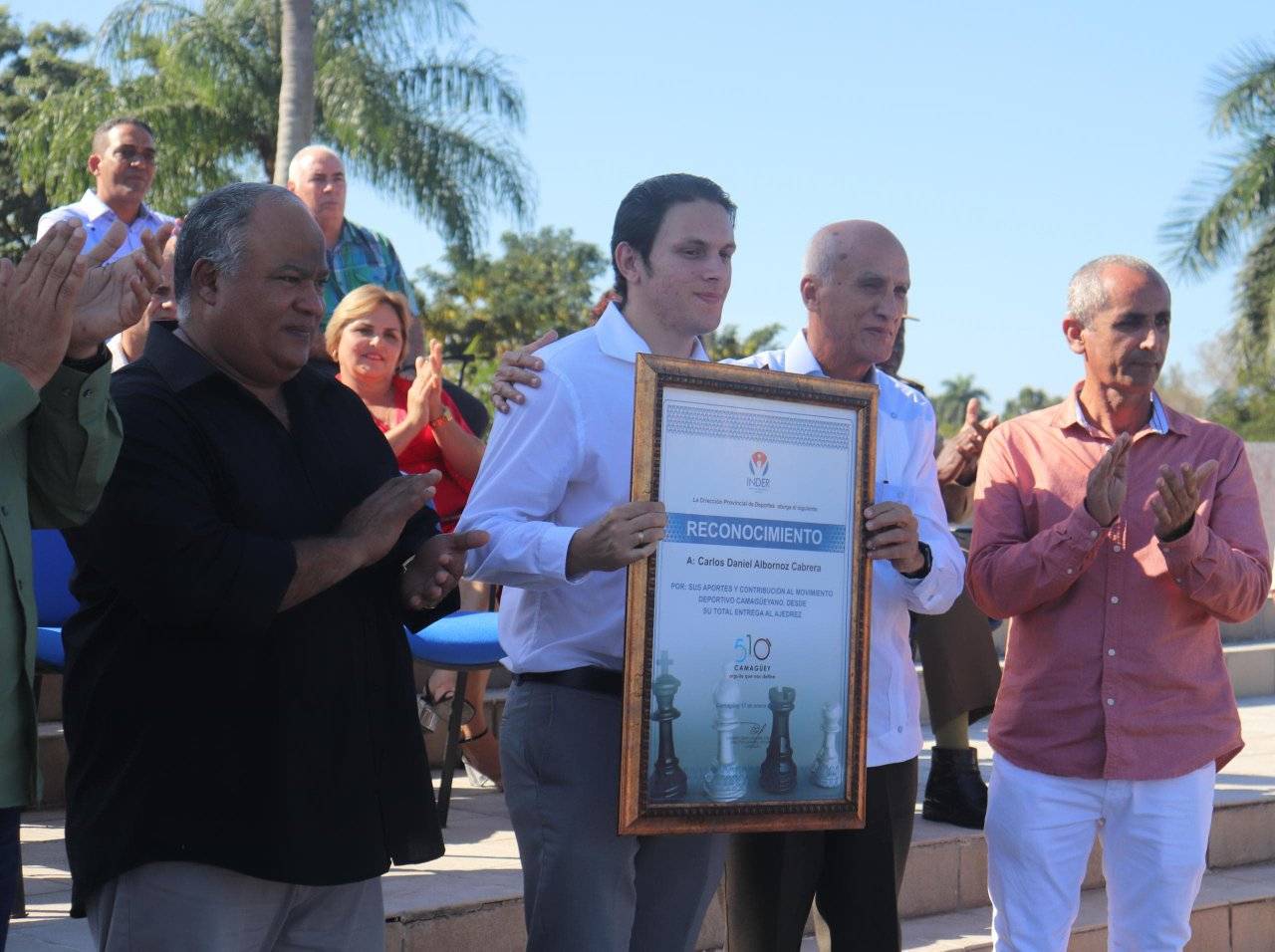 Grand Master Carlos Daniel Albornoz graduated with honors (+ Post)