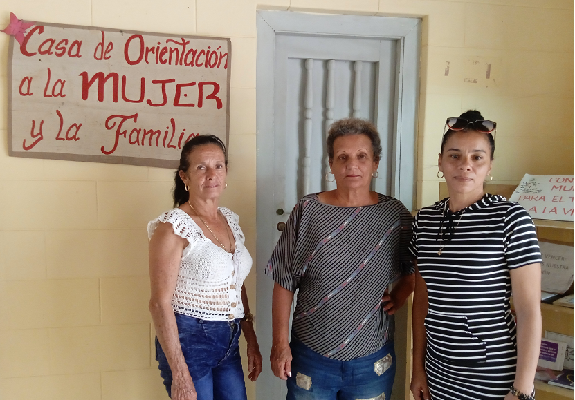 Maisons d'orientation pour femmes à Camagüey : unir et renforcer les familles 