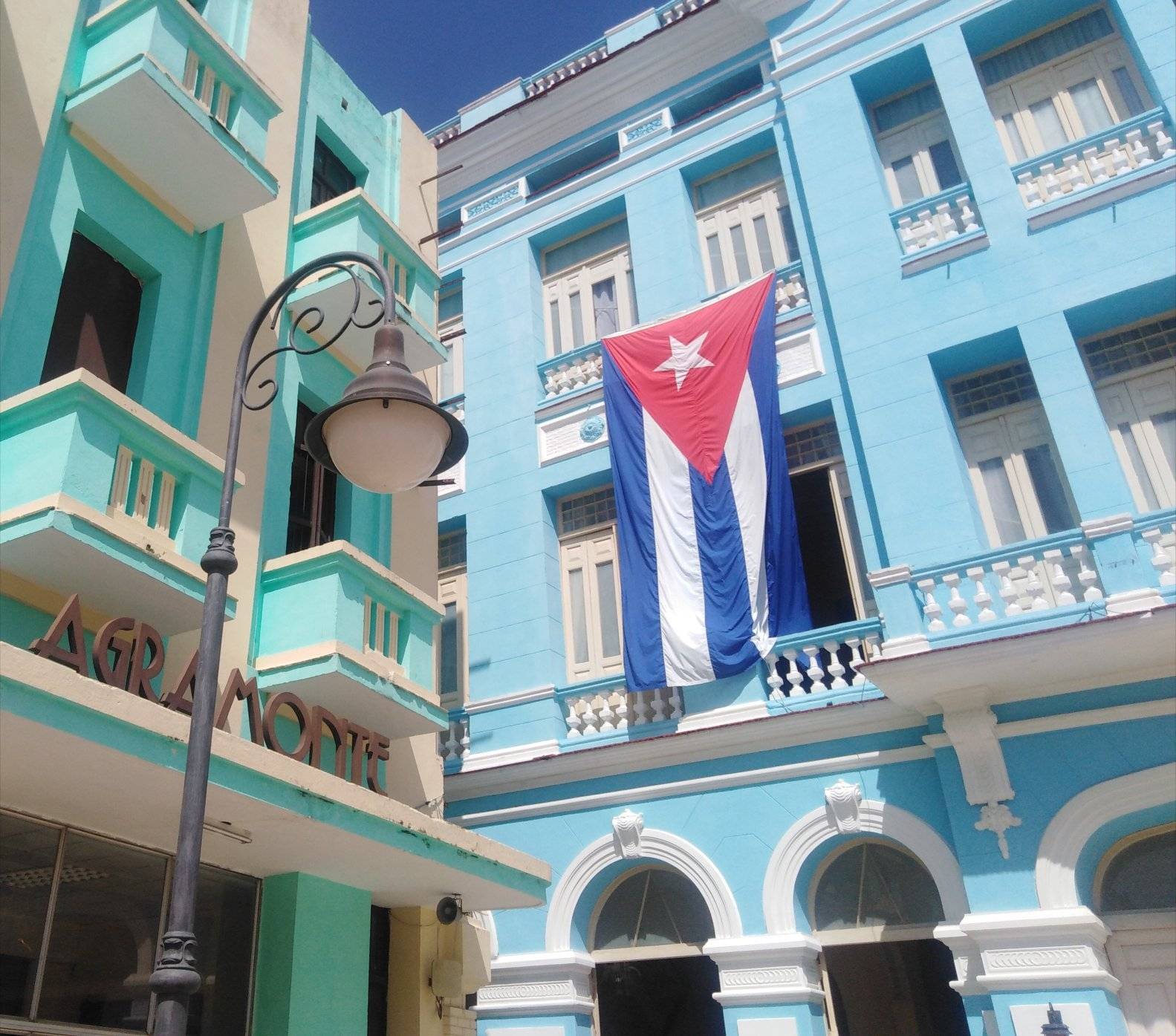 La bandera que nos llena de luz 