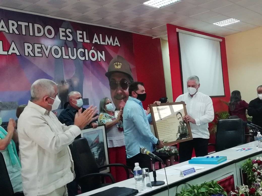                     Presidente de los Consejos de Estado y de Ministros Miguel Díaz- Canel Bermúdez participó en la Asamblea Provincial de Balance del Partido en Camagüey                    