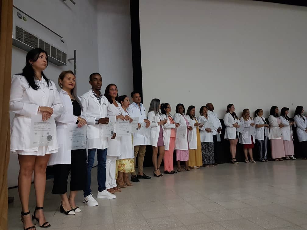 Medical Sciences in Camaguey with new first-class specialists (+ photos)