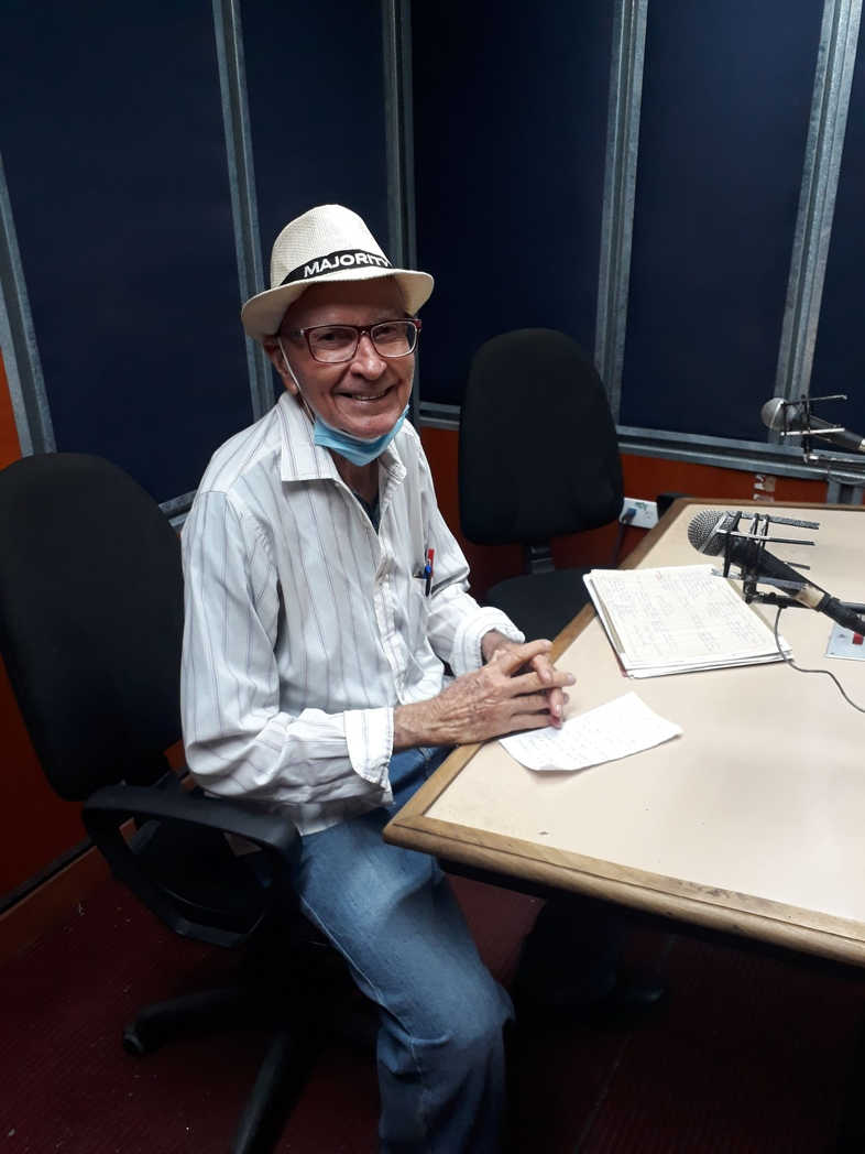                 Los primeros cimientos de Radio Cadena Agramonte, en los ojos de uno de sus fundadores, Gilberto Terrón Costa.                