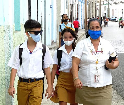 De nuevo a las aulas