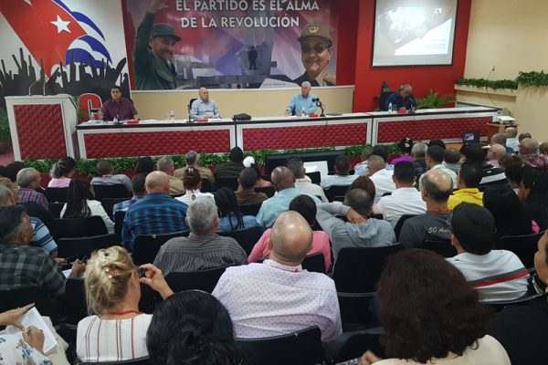 Preside Díaz-Canel Pleno extraordinario del Comité Provincial del Partido en Camagüey