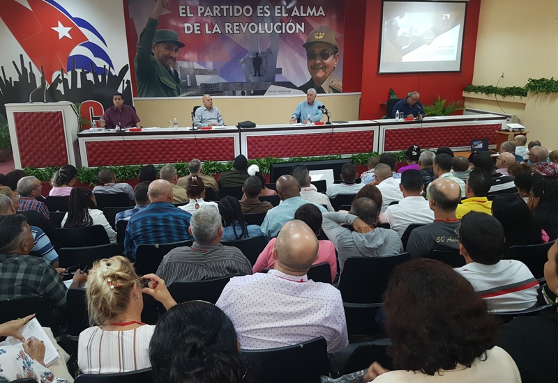 Preside Díaz-Canel Pleno extraordinario del Comité Provincial del Partido en Camagüey