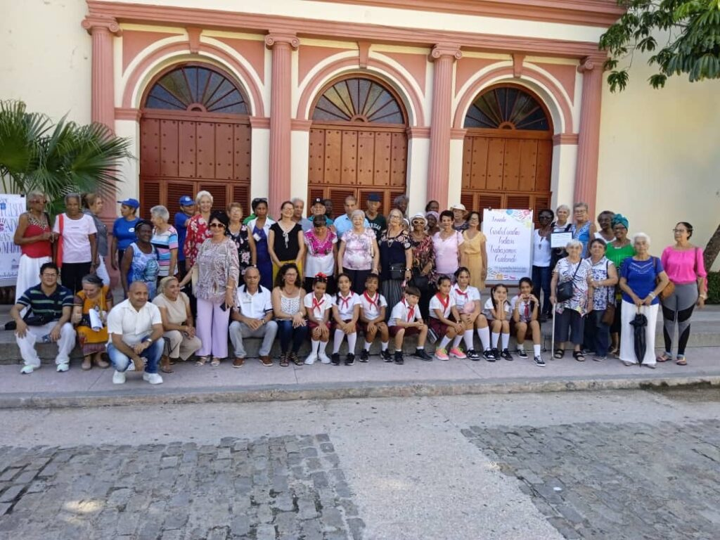 Octubre de apoyos y cuidados en Camagüey