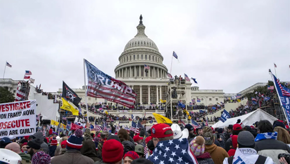 El juicio a Trump por el asalto al Capitolio se congela: ¿Qué pasará con él y los otros acusados?