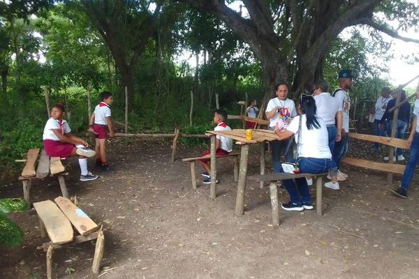 Escuelas rurales como centro más importante de la comunidad