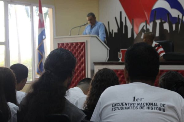 Sesiona en Camagüey encuentro nacional de estudiantes de Historia