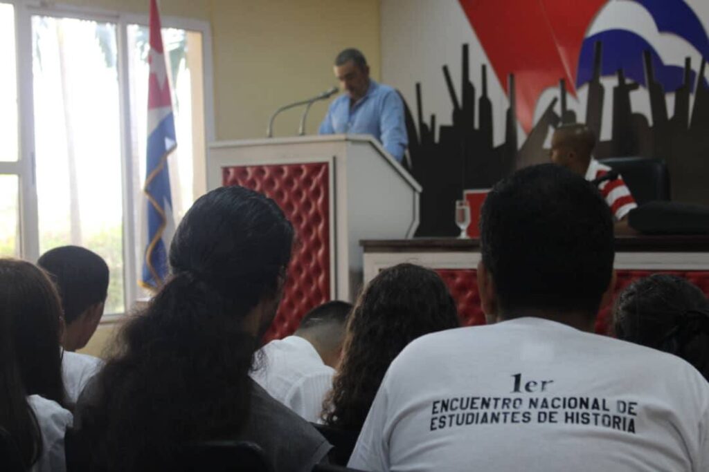 Sesiona en Camagüey encuentro nacional de estudiantes de Historia