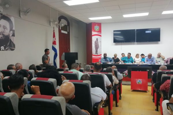 Exhorta Ministro de la Industria Alimentaria en Camagüey a generalizar buenas prácticas en el sector
