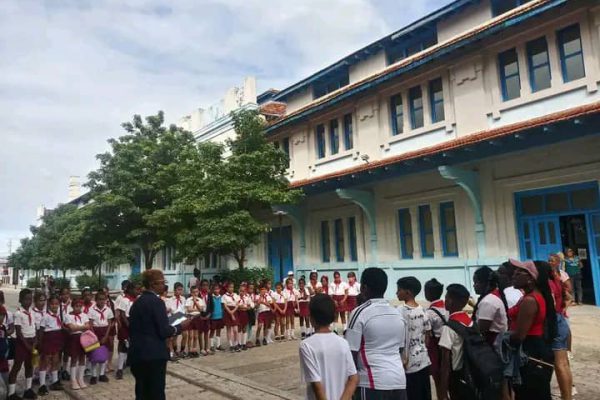 Conmemoran en Camagüey aniversario del primer tramo de ferrocarril en Cuba