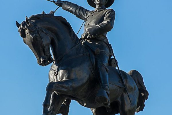 Era como si por donde los hombres tienen corazón tuviera él estrella (+ Fotos)