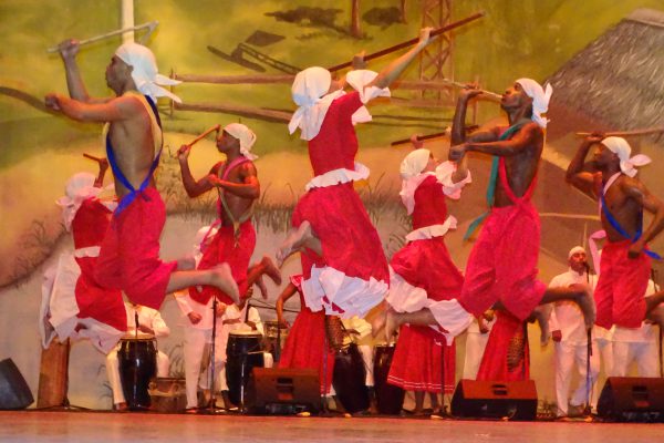 Instantes del Festival Camagua Folk Dance