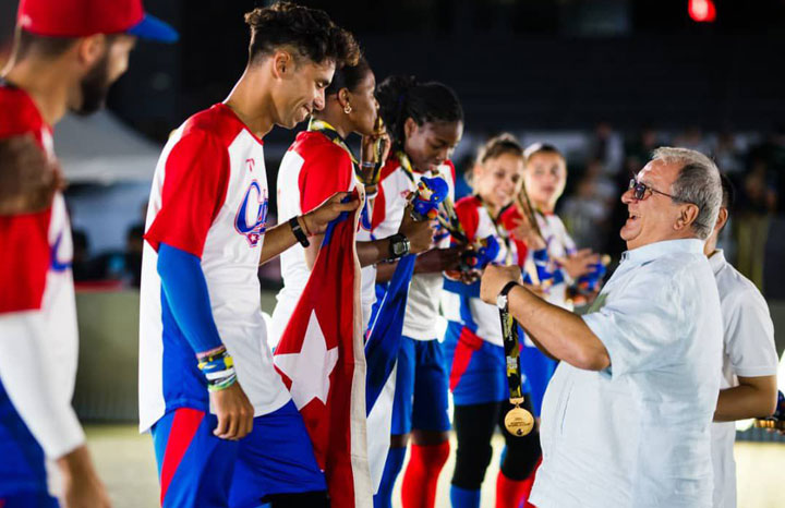 Béisbol 5: un capítulo dorado para Cuba (+ Foto)