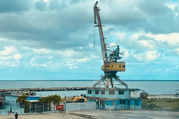 Se alista Puerto de Nuevitas para descarga de arroz y chícharos