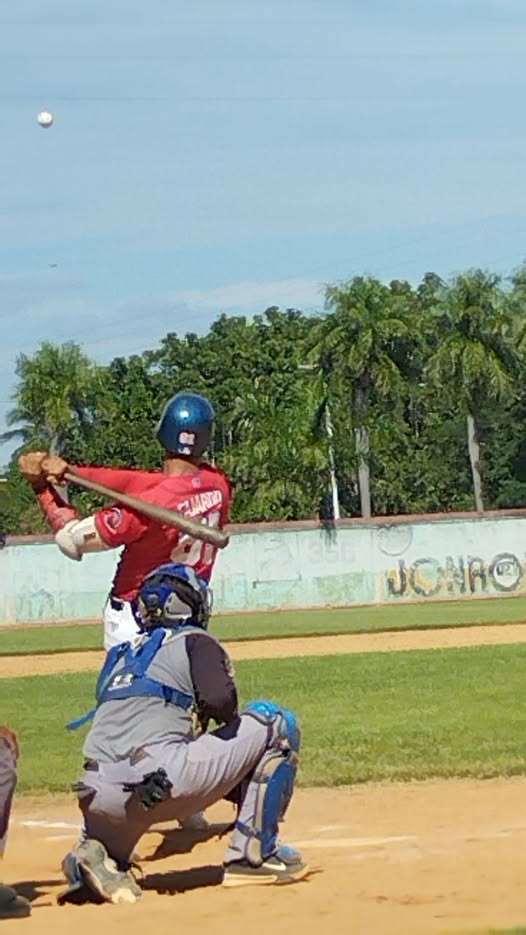 Final de béisbol comienza hoy: emoción y rivalidad en el Cándido González
