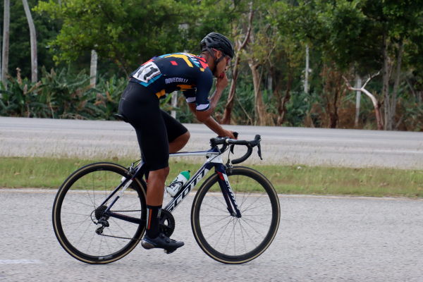 Mandín ganó primera etapa, pero Parrado lidera Vuelta a La Habana