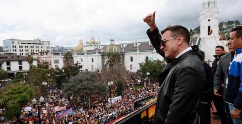 Noboa, entre golpes de Estado