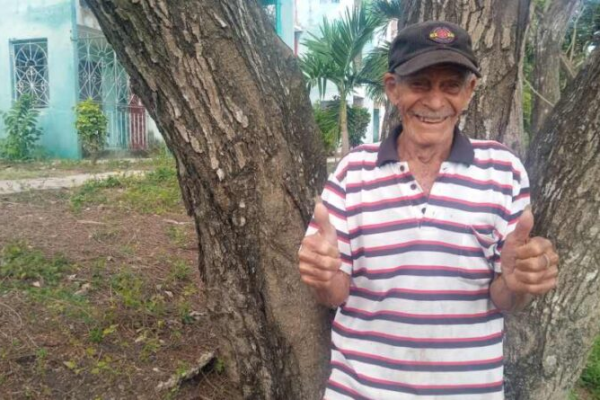 Valentín Roura: un pescador jubilado que aún sueña con el mar