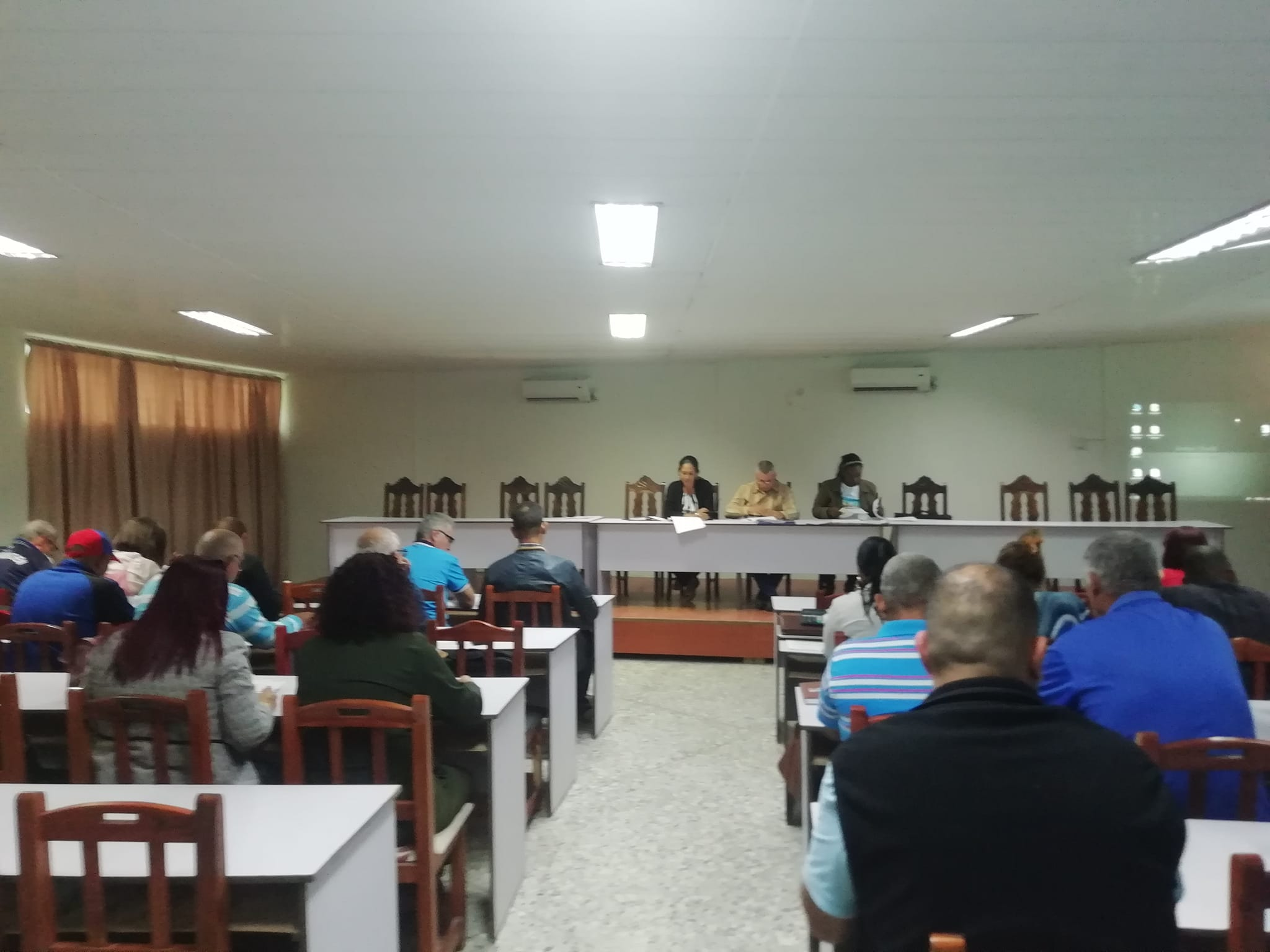 Gobierno en Camagüey evalúa asuntos de interés social