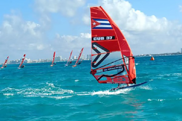 Velerista Adriano Castro, lo mejor por Cuba en Cancún