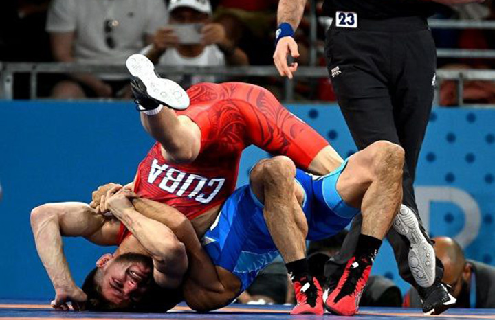 Luchadores cubanos partirán a base de entrenamiento en China