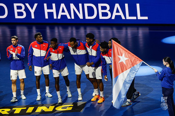 Cuba por despedirse con un triunfo en Mundial de Balonmano (m)