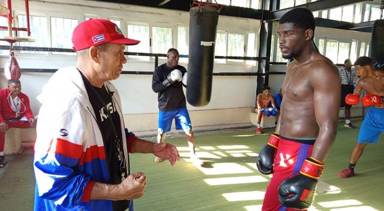 Boxeo cubano aspira retomar la senda del triunfo en la arena internacional