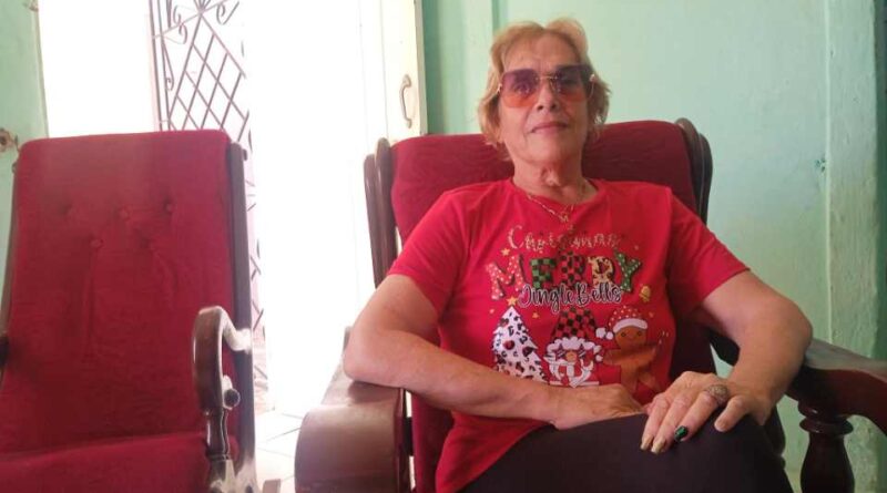 Radio Santa Cruz: el escenario donde Lizaida Culley brilla con su voz