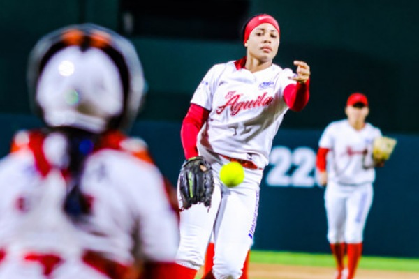 Cubanas sobresalen en Liga Mexicana de Softbol